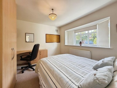 Images for Fords Lane, Bramhall EAID:mosleyjaapi BID:1