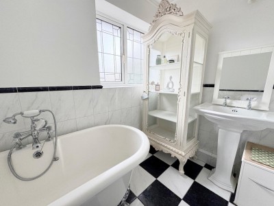 Images for Thornway, Bramhall EAID:mosleyjaapi BID:1