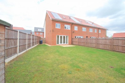 Images for Merlin Close, Woodford, Stockport EAID:mosleyjaapi BID:1