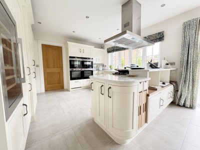 Images for Lancastrian Way, Woodford, Cheshire EAID:mosleyjaapi BID:1