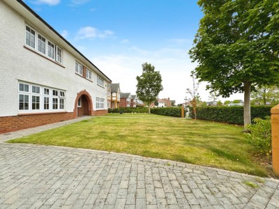 Images for Lancastrian Way, Woodford, Cheshire EAID:mosleyjaapi BID:1