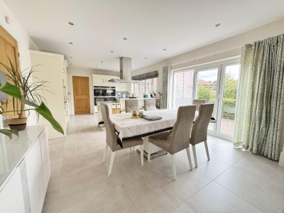 Images for Lancastrian Way, Woodford, Cheshire EAID:mosleyjaapi BID:1