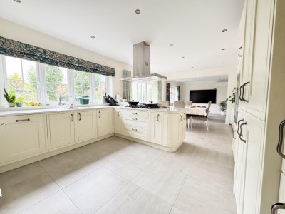 Images for Lancastrian Way, Woodford, Cheshire EAID:mosleyjaapi BID:1