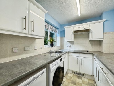 Images for Windsor Gardens, Bramhall Lane South, Bramhall EAID:mosleyjaapi BID:1