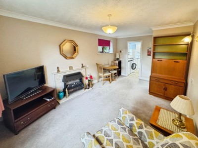 Images for Windsor Gardens, Bramhall Lane South, Bramhall EAID:mosleyjaapi BID:1