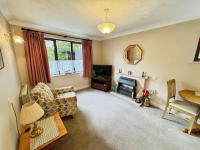 Images for Windsor Gardens, Bramhall Lane South, Bramhall EAID:mosleyjaapi BID:1