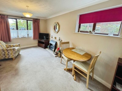 Images for Windsor Gardens, Bramhall Lane South, Bramhall EAID:mosleyjaapi BID:1