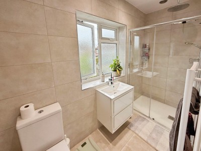 Images for Glendene Avenue, Bramhall EAID:mosleyjaapi BID:1