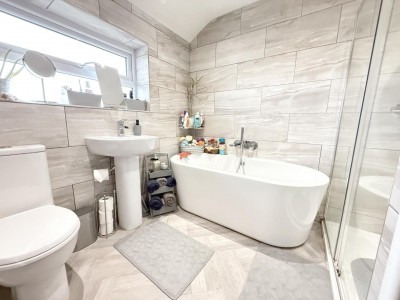 Images for Lyndhurst Avenue, Hazel Grove EAID:mosleyjaapi BID:1