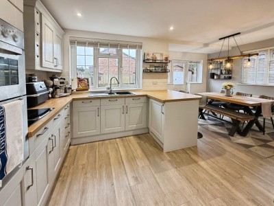 Images for Ashley Drive, Bramhall EAID:mosleyjaapi BID:1