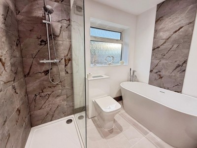 Images for Eskdale Avenue, Bramhall EAID:mosleyjaapi BID:1