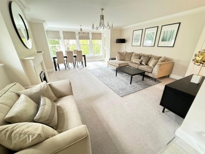 Images for The Village, Prestbury EAID:mosleyjaapi BID:2