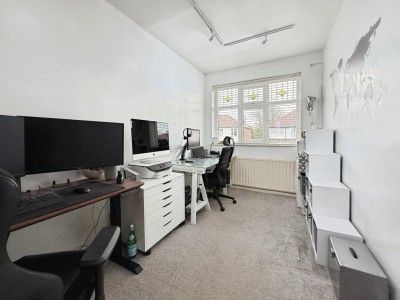 Images for Glendene Avenue, Bramhall EAID:mosleyjaapi BID:1