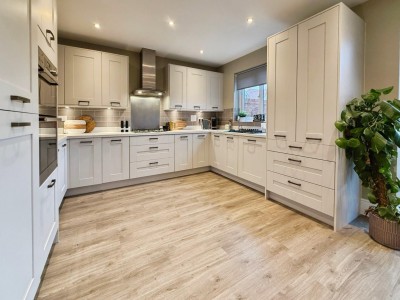 Images for Lancastrian Way, Woodford EAID:mosleyjaapi BID:1