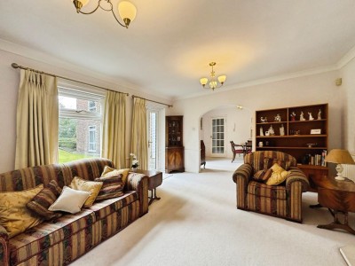 Images for Hurst Lea Court, Alderley Edge EAID:mosleyjaapi BID:2
