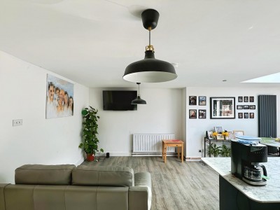 Images for Romsey Drive, Cheadle Hulme EAID:mosleyjaapi BID:1