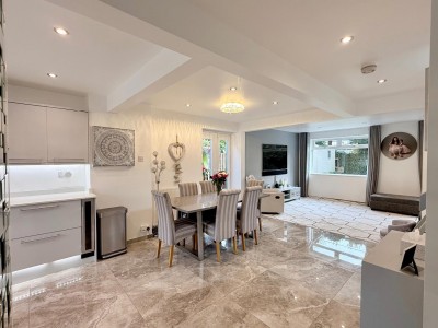 Images for Poole Close, Bramhall EAID:mosleyjaapi BID:1