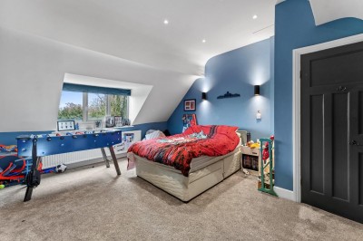 Images for Bramhall Lane South, Bramhall EAID:mosleyjaapi BID:1