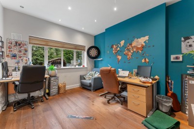 Images for Bramhall Lane South, Bramhall EAID:mosleyjaapi BID:1