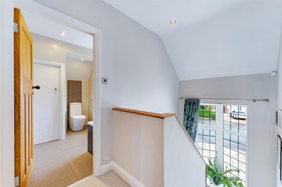 Images for Fairbourne Drive, Wilmslow EAID:mosleyjaapi BID:2