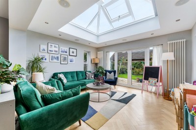 Images for Fairbourne Drive, Wilmslow EAID:mosleyjaapi BID:2