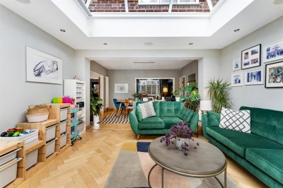 Images for Fairbourne Drive, Wilmslow EAID:mosleyjaapi BID:2