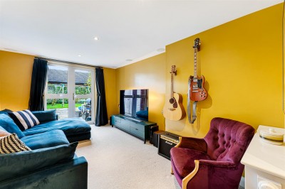 Images for Fairbourne Drive, Wilmslow EAID:mosleyjaapi BID:2