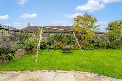 Images for Fairbourne Drive, Wilmslow EAID:mosleyjaapi BID:2