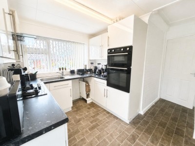 Images for Fairway, Bramhall EAID:mosleyjaapi BID:1