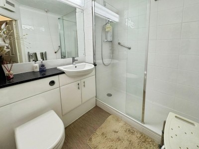 Images for Albert Road, Wilmslow EAID:mosleyjaapi BID:2