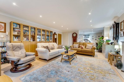 Images for Fulshaw Park, Wilmslow EAID:mosleyjaapi BID:2