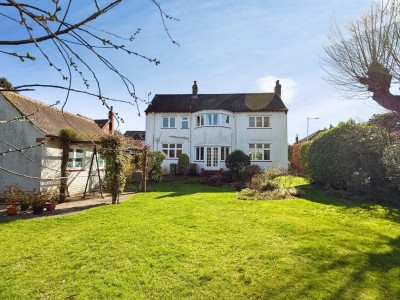 Images for Hulme Hall Avenue, Cheadle Hulme EAID:mosleyjaapi BID:1