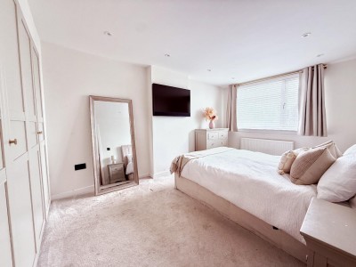 Images for Bolton Avenue, Cheadle Hulme EAID:mosleyjaapi BID:1