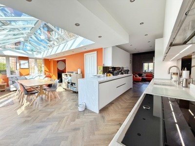 Images for Woodford Road, Bramhall EAID:mosleyjaapi BID:1