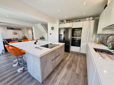 Images for Albany Road, Bramhall EAID:mosleyjaapi BID:1