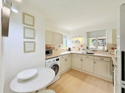 Images for Glenbourne Park, Bramhall EAID:mosleyjaapi BID:1