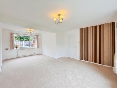 Images for Hall Meadow, Cheadle Hulme EAID:mosleyjaapi BID:1