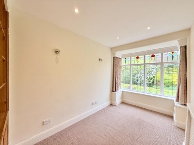 Images for South Parade, Bramhall EAID:mosleyjaapi BID:1