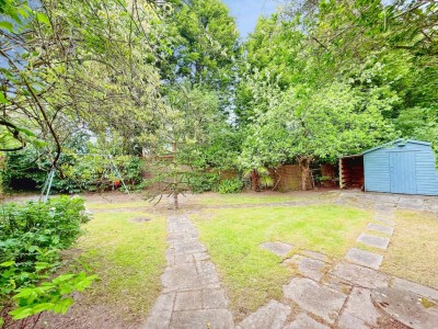 Images for South Parade, Bramhall EAID:mosleyjaapi BID:1