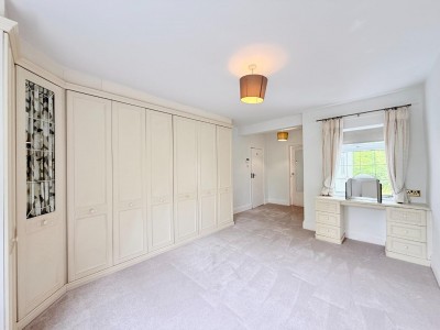 Images for South Parade, Bramhall EAID:mosleyjaapi BID:1
