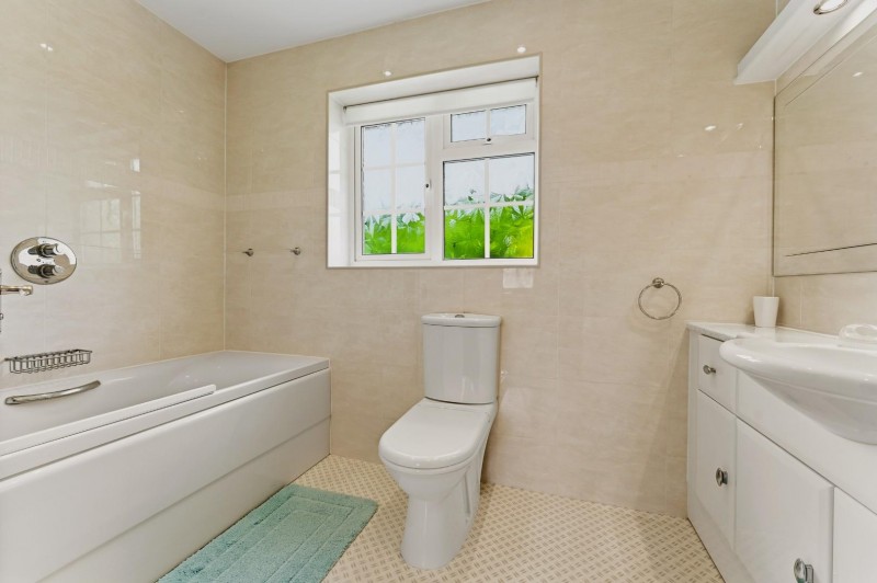 Images for Milverton Drive, Bramhall