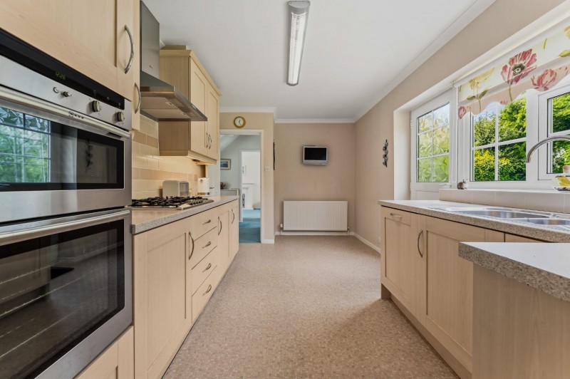 Images for Milverton Drive, Bramhall