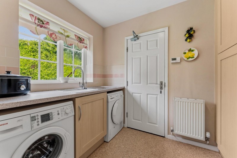 Images for Milverton Drive, Bramhall