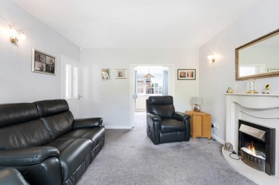 Images for Severn Drive, Bramhall EAID:mosleyjaapi BID:1