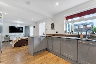 Images for Bolton Avenue, Cheadle Hulme EAID:mosleyjaapi BID:1