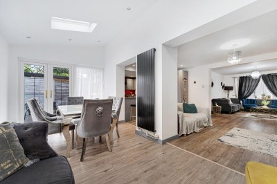 Images for Bolton Avenue, Cheadle Hulme EAID:mosleyjaapi BID:1