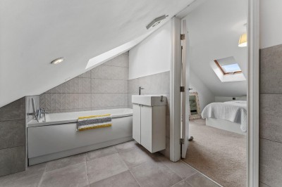 Images for Woodford Road, Poynton EAID:mosleyjaapi BID:1