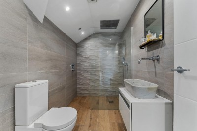 Images for Woodford Road, Poynton EAID:mosleyjaapi BID:1