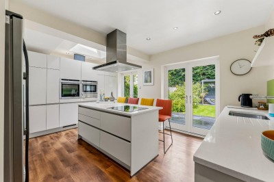 Images for Meadway, Bramhall EAID:mosleyjaapi BID:1