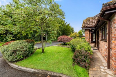 Images for Briarlands Close, Bramhall EAID:mosleyjaapi BID:1